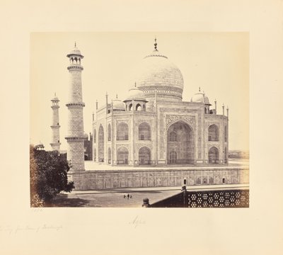 Agra; De Taj, vanaf de hoek van de Quadrangle door Samuel Bourne