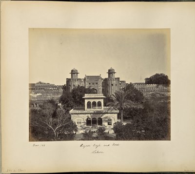 Lahore; Huzoori Bagh en Fort door Samuel Bourne