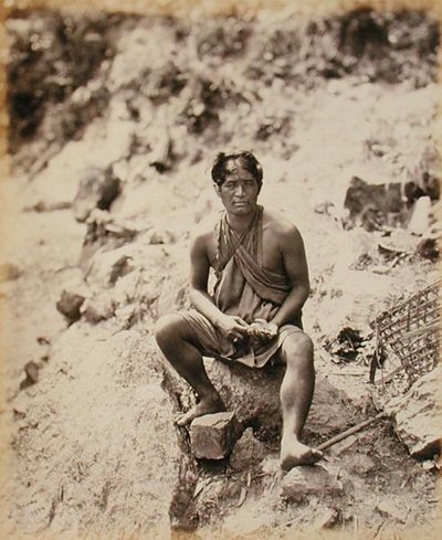 Lepcha man door Samuel Bourne