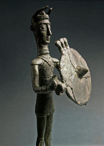 Nuragische cultuur (nuraghi) Sardinië: bronzen beeldje van krijger met schild door Sardinia Nuragic Civilization
