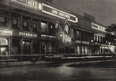 Berlijn: Augusta Viktoria-Platz door Sasha Stone