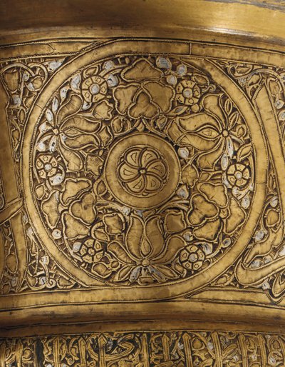 (detail) van een ingelegd dienbladstandaard, Mamluk Egypte of Syrië, eerste helft van de 14e eeuw door School Egyptian