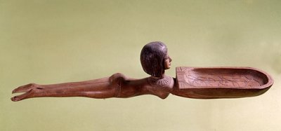 Egyptische oudheid: Houten lepel voor cosmetische lepel genaamd een naakte zwemmer die een eend vasthoudt. 18e dynastie, nieuw rijk. Parijs, Louvre Museum door School Egyptian