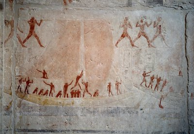 Egyptische oudheid: een zeilboot. Kalkstenen reliëf uit de kapel van Mastaba van Akhethetep in Saqqara. 5e dynastie (rond 2500-2350 v.Chr.) 2300 v.Chr. Parijs, Louvre Museum door School Egyptian