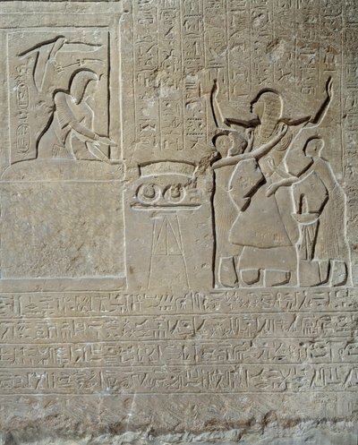 Egyptische oudheid: reliëf in kalksteen van Hormin: Sethi I deelt de moedhalsbanden uit als beloning voor zijn moed aan Hormin, hoofd van de harem van de koning. 19e dynastie (1295-1186 v.Chr.). Parijs, Louvre Museum door School Egyptian