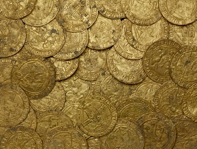 Complete Tudor goudschat, de Asthall Hoard, uit Asthall door School English