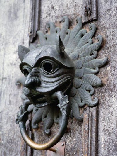 Durham Kathedraal Sanctuary Knocker, kopie van 12e-eeuws bronzen origineel (foto) door School English