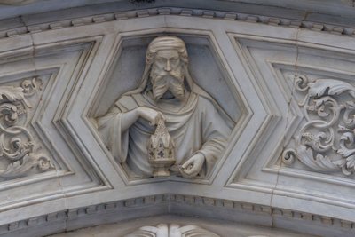 Christus (detail) van reliëf rond zijportaal, kathedraal van Santa Maria del Fiore, Florence (UNESCO Werelderfgoedlijst) door School Florentine
