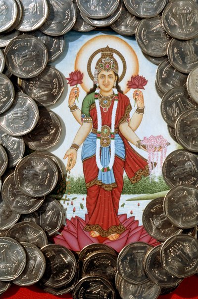 Godin Lakshmi en een-rupee munten door School Indian