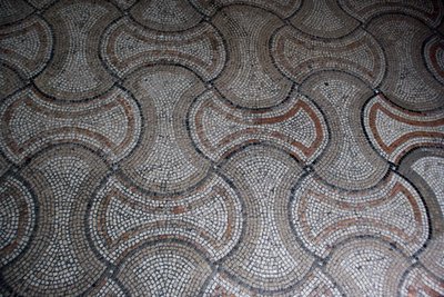 Detail van vloerdecoratie (mozaïek) door School Italian