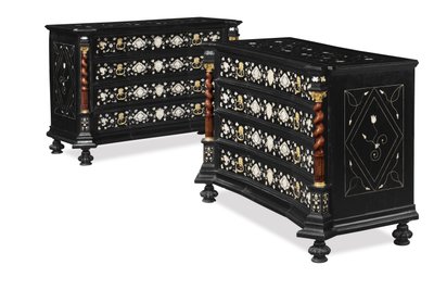 Paar Noord-Italiaanse commodes, waarschijnlijk Venetië, ca.1700 door School Italian