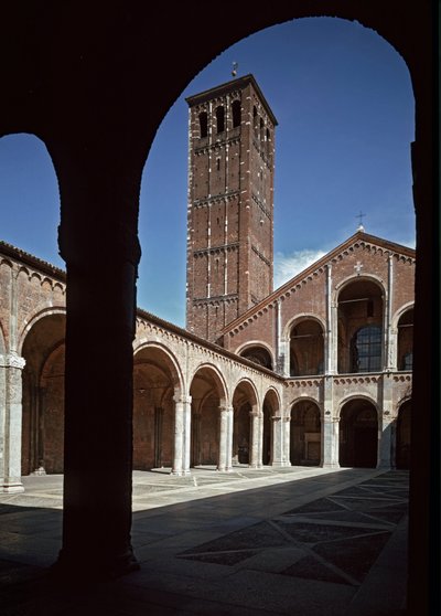 Uitzicht op de Basiliek van Sint Ambrosius in Milaan door School Italian