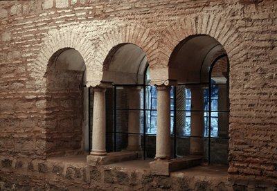 Zicht op de klooster van de kerk van Sint Vincent en Sint Anasthasius de Abdij van de Drie Fonteinen door School Italian
