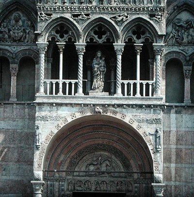 Westgevel, begonnen in de jaren 1130 en voltooid in de 15e eeuw (detail) door School Italian