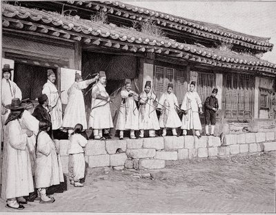 Boogschutters in het oude paleis van Seoul, Korea, eind 19e eeuw door School Korean