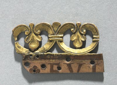 Fragment van een decoratieve kam van een reliekschrijn, c.1165-1180 (verguld koper, émail brun (bruine email)) door School Mosan