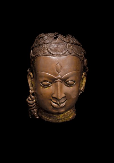 Repousse masker van Shiva, ca. 11e eeuw door School Nepalese