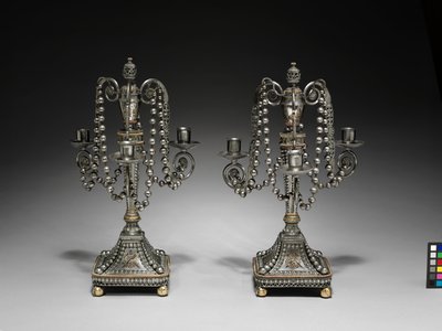 Paar kandelabers, c.1790-1795 door School Russian
