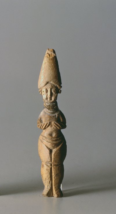 Beeldje met een hoge hoed, uit Susa, Iran, 4e-6e eeuw n.Chr. door School Sasanian