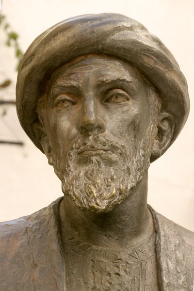 Hoofd van Mozes Maimonides (1135-1204) (brons) (detail) door School Spanish