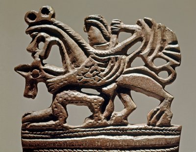 Scythische kunst: Apollo op een griffioen - 4e eeuw v.Chr. - Bronzen tankornament - Hermitage Museum, Sint-Petersburg door Scythian