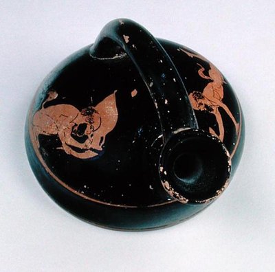 Attische roodfiguren askos, uit Graf II in Nymphaeum op de Krim, c.430 v.Chr. door Scythian