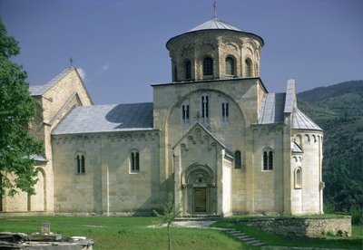 Zuidelijk aanzicht van de kerk van Sveta Bogodorica door Serbian School