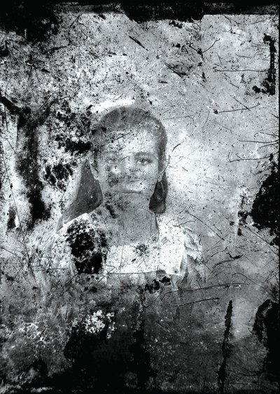 Toevallige muze, 2019 (gemengde techniek) door Sergis Adamos