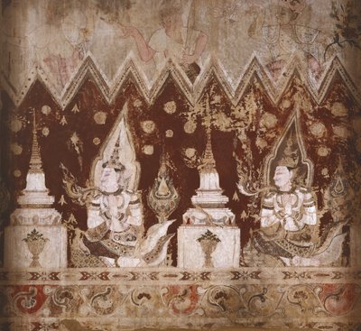 Detail van de overgebleven muurschilderingen (verf op steen) door Siamese School