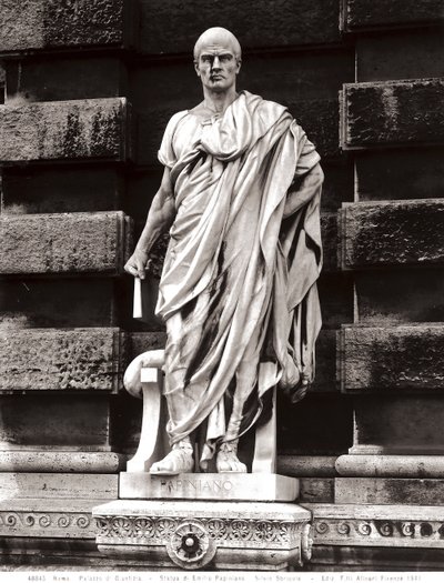 Standbeeld van Emilio Papiniano (marmer) door Silvio Sbricoli