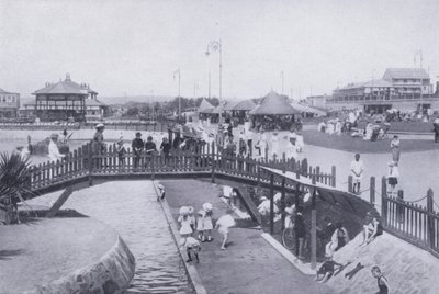 Brug over Kinder Vijver, Ocean Beach, Durban door South African Photographer