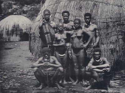 De inboorling thuis door South African Photographer
