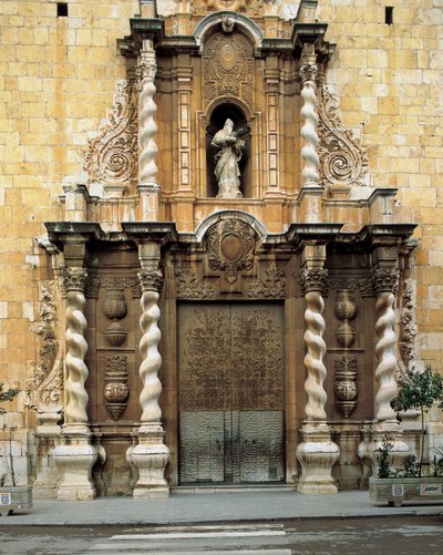 Detail van de gevel van de kerk van San Bartolome, Benicarlo, Spanje, gebouwd in de 18e eeuw door Spanish School