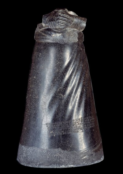 Mesopotamië: onderste helft van het diorietbeeld van Manishtusu door Sumerian Mesopotamian School