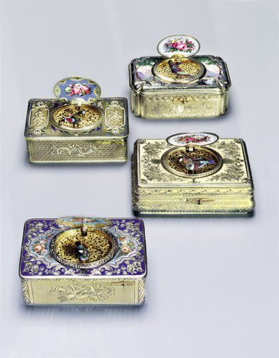 Collectie van zingende-vogel dozen door Swiss School