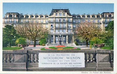 Ansichtkaart van het Palais des Nations in Genève, ansichtkaart c.1924 door Swiss School