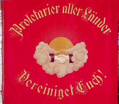 Proletariërs van alle landen verenigt u, vakbondsbanier (geborduurde textiel) door Swiss School