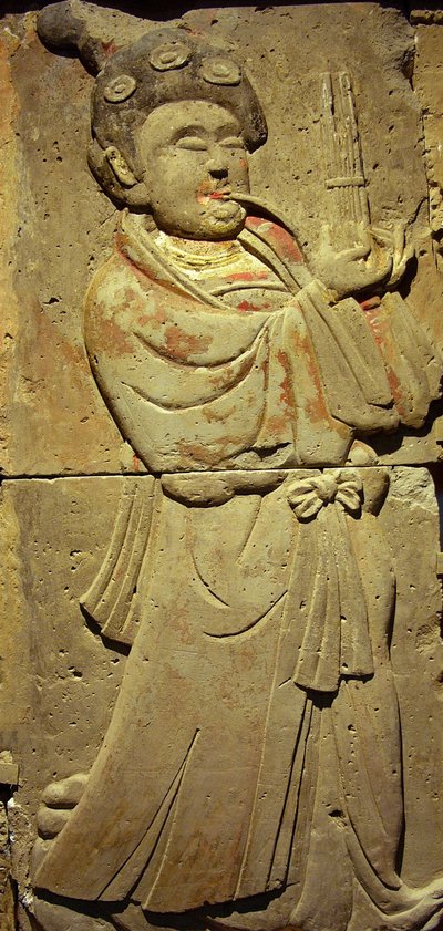 Terracotta stele met muzikant, Tang-dynastie door Tang Dynasty Chinese School