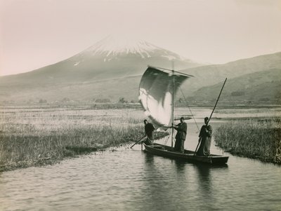 De berg Fuji gezien vanaf de Tokaido, circa 1900 - 1915 (foto) door Teijiro Takagi