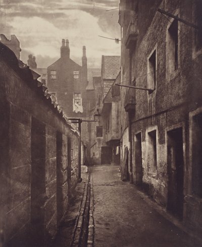 Close, nr. 115 High Street. door Thomas Annan