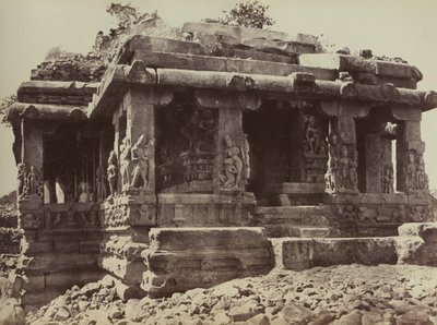 Architectuur in Dharwar en Mysore, 1860s door Thomas Biggs