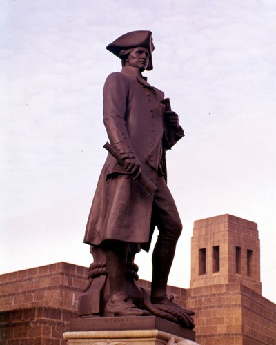 Standbeeld van Kapitein James Cook door Thomas Brock