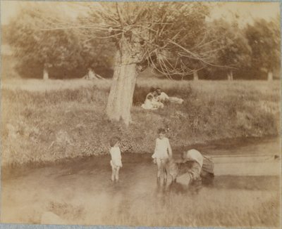 Drie Kinderen en een Hond Spelen in de Kreek door Thomas Eakins