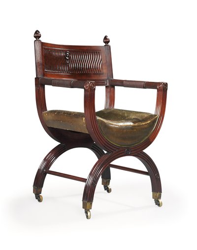 Laat-Victoriaanse mahonie X-frame armstoel, toegeschreven aan Marsh, Jones & Cribb, naar een ontwerp van Thomas Hope, ca. 1880 door Thomas Hope
