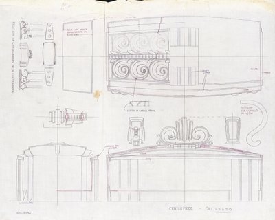 Een tekening van ontwerp voor een Tiffany & Co. expositie middelpunt en twee drie-armige kandelabers, gemaakt voor de Wereldtentoonstelling van 1939, ca. 1939 door Tiffany and Company