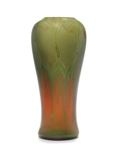Een reactieve vaas, ca. 1910 door Tiffany and Company