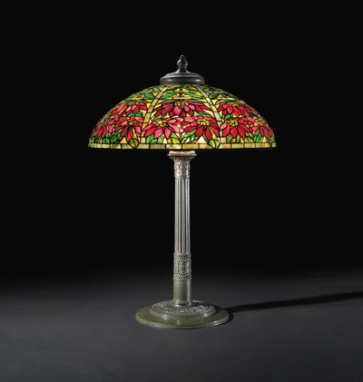 Poinsettia tafellamp, ca. 1910 door Tiffany and Company
