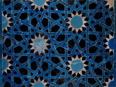 Paneel in faience versierd met geometrische motieven uit Konya, Turkije, Seltsjoekse beschaving door Turkish School