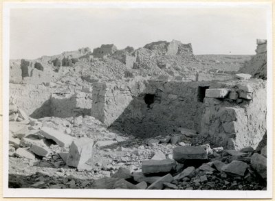 Ruïnes van de zuidelijke kerk, zicht op de apsis, Sabagura, Egypte, foto door Ugo Monneret de Villard door Ugo Monneret de Villard