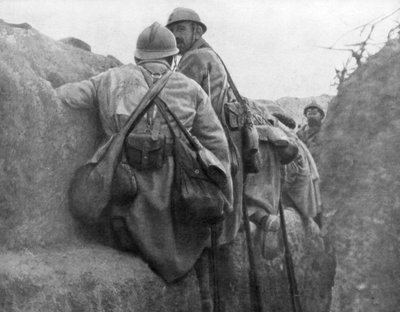 Een Franse loopgraaf voor een aanval, 2e Slag om Champagne, Frankrijk, 25 september 1915 door Unbekannt